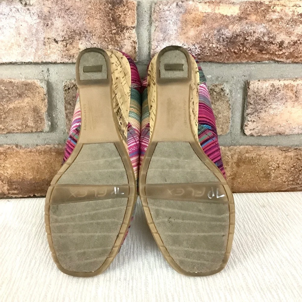 LIFE STRIDE “Velocity” Memory Foam Wedge Striped Sandals